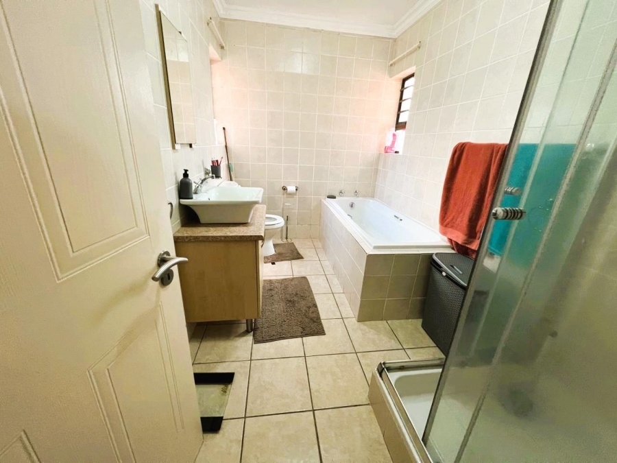2 Bedroom Property for Sale in Bainsvlei Free State